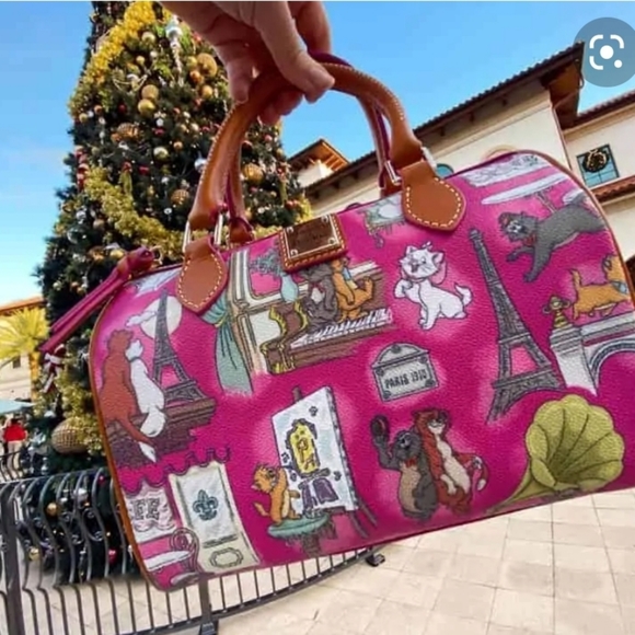 Dooney and Bourke Disney Aristocats bag - Picture 1 of 4